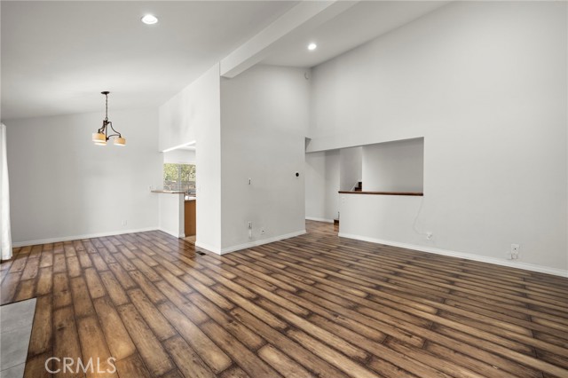 Detail Gallery Image 9 of 25 For 6255 Canoga Ave #35,  Woodland Hills,  CA 91367 - 2 Beds | 2 Baths