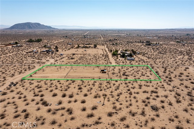 1234 Castillo Road, Landers CA: https://media.crmls.org/medias/9a295834-c8a7-4691-ba82-243648dfe8b9.jpg