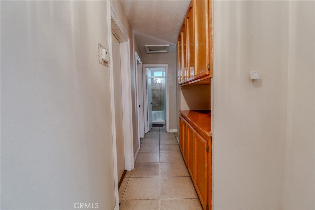 https://media.crmls.org/medias/9a2b1507-cbb0-414c-9a3b-6d44a506ff0a.jpg?preset=X-Large