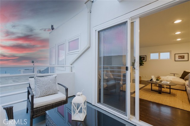 3207 Crest Drive, Manhattan Beach, California 90266, 3 Bedrooms Bedrooms, ,3 BathroomsBathrooms,Residential,Sold,Crest,PW21156135