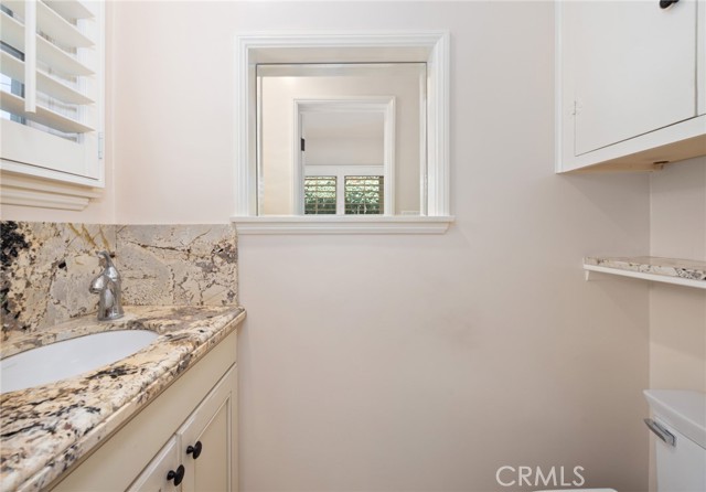 160 Mauna Loa Drive, Monrovia CA: https://media.crmls.org/medias/9a2cb707-e7aa-4725-97f5-ae1f2fe61827.jpg