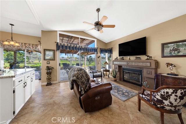 Detail Gallery Image 19 of 68 For 40296 via Estrada, Murrieta,  CA 92562 - 3 Beds | 2/1 Baths