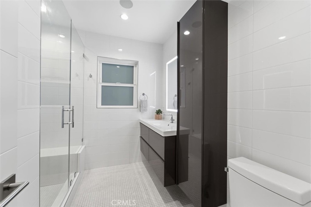 https://media.crmls.org/medias/9a2d1050-6f89-4529-9325-d794df26bf5f.jpg?preset=X-Large