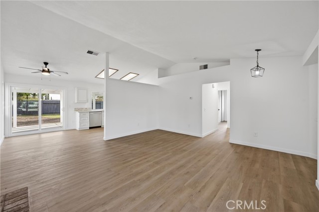 4595 Bronson, San Bernardino CA: https://media.crmls.org/medias/9a2d2b49-099f-4305-8865-bf61d2f6ff06.jpg