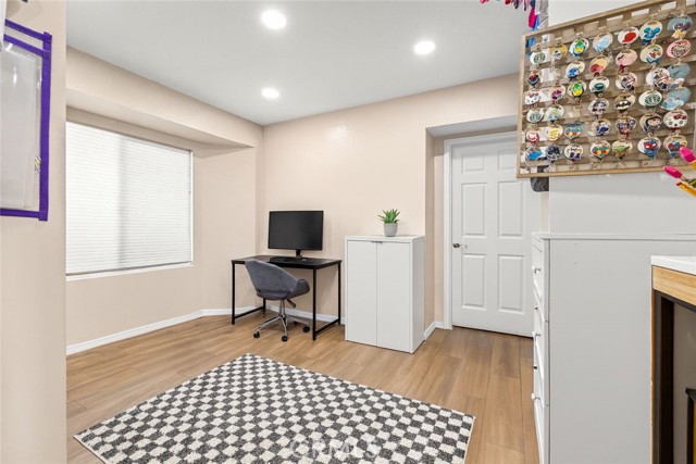 Detail Gallery Image 12 of 29 For 14129 Luna Rd, Victorville,  CA 92392 - 4 Beds | 2 Baths