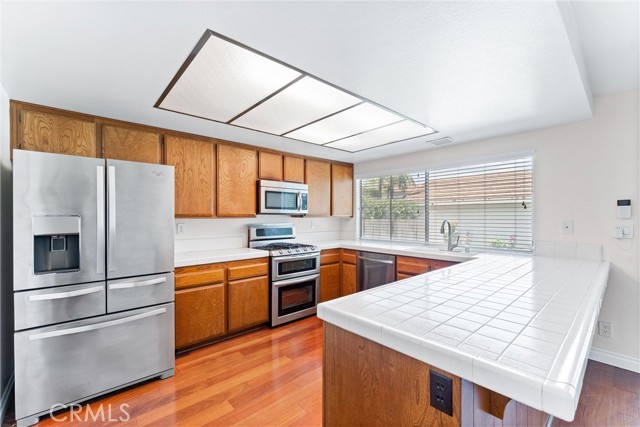 44 W Yale, Irvine CA: https://media.crmls.org/medias/9a2e81b2-590b-4e0a-be9e-206542dad6cc.jpg