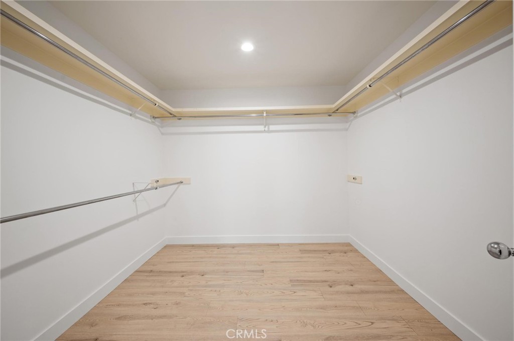 MLS #SR25256214 image #8