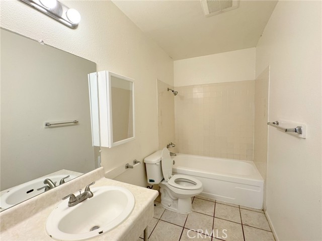 305 Orchid Lane, Pomona CA: https://media.crmls.org/medias/9a2ed419-8e30-4839-a7c5-bb053eda5648.jpg