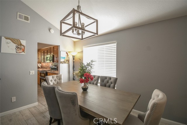 Detail Gallery Image 10 of 38 For 39520 Countryside, Murrieta,  CA 92562 - 4 Beds | 2 Baths