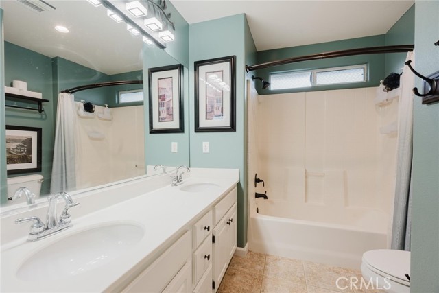 20019 Franks Way, Saugus CA: https://media.crmls.org/medias/9a30aad9-e168-4243-8118-9f8e1cf515dc.jpg