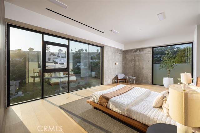 1000 Oriole Drive, Laguna Beach CA: https://media.crmls.org/medias/9a3110f4-4871-41c8-867a-1152dd5b95b4.jpg