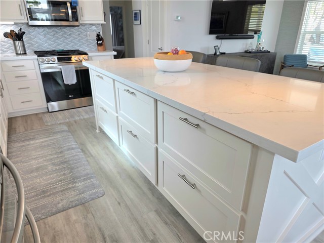 Detail Gallery Image 17 of 71 For 309 N Coral Dr 73a,  Long Beach,  CA 90803 - 2 Beds | 2 Baths