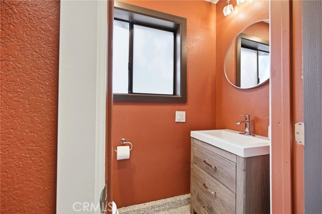 528 Brentwood, Lake Arrowhead CA: https://media.crmls.org/medias/9a31b360-99f6-417b-a3af-86f427af1aa8.jpg