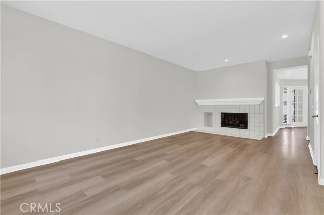 19562 Pompano Lane, Huntington Beach CA: https://media.crmls.org/medias/9a325a30-cfb0-4480-a924-5edc41aa0734.jpg