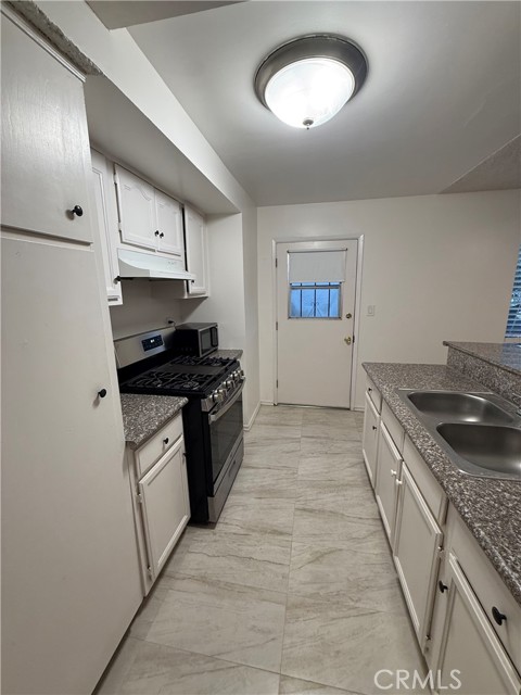 Detail Gallery Image 7 of 21 For 6612 N Figueroa St, Los Angeles,  CA 90042 - 2 Beds | 1 Baths