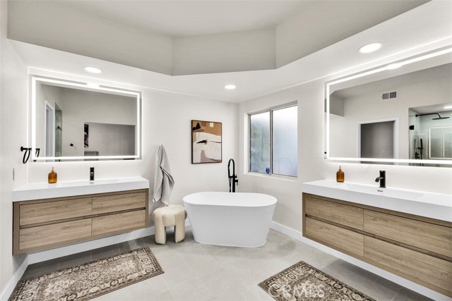 191 Desert Falls Circle, Palm Desert CA: https://media.crmls.org/medias/9a326b6b-a941-4e7d-8954-ee84336d26fd.jpg
