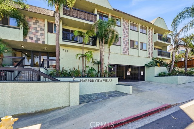 Detail Gallery Image 2 of 57 For 741 W 24th #2,  San Pedro,  CA 90731 - 2 Beds | 1 Baths