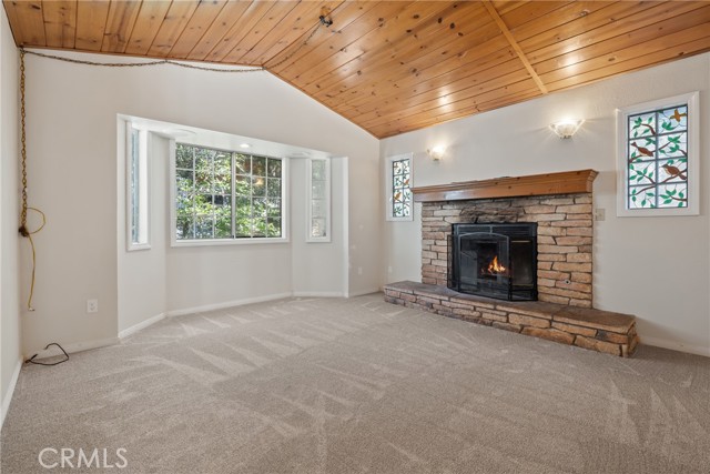 Detail Gallery Image 5 of 18 For 23561 Short Way, Crestline,  CA 92325 - 3 Beds | 1/1 Baths