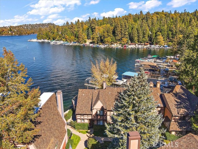 Detail Gallery Image 37 of 39 For 184 Ca-173 #43,  Lake Arrowhead,  CA 92352 - 3 Beds | 3 Baths