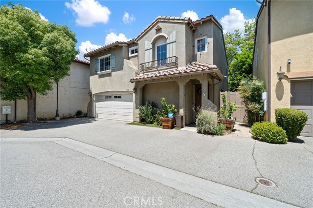 Detail Gallery Image 5 of 35 For 16741 Tim Ln, Van Nuys,  CA 91406 - 4 Beds | 3 Baths