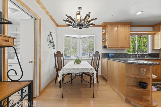 Detail Gallery Image 14 of 53 For 2272 Colmena St, La Canada Flintridge,  CA 91011 - 4 Beds | 2 Baths