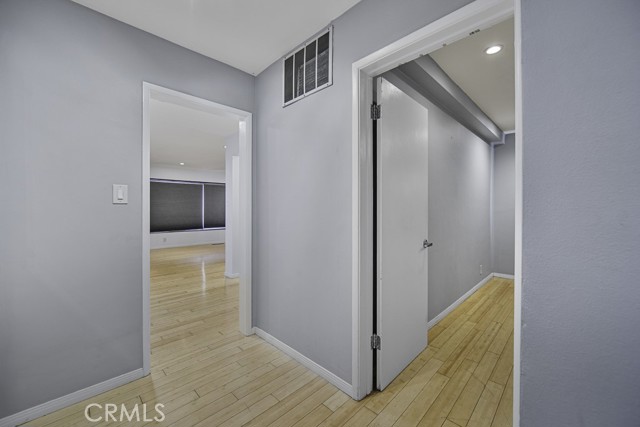 Detail Gallery Image 22 of 34 For 21 Alamitos #1,  Long Beach,  CA 90802 - 2 Beds | 2 Baths