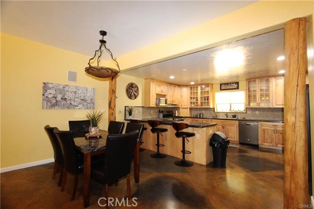 Detail Gallery Image 6 of 57 For 7497 Harrington Flat Rd, Cobb,  CA 95451 - 5 Beds | 4 Baths