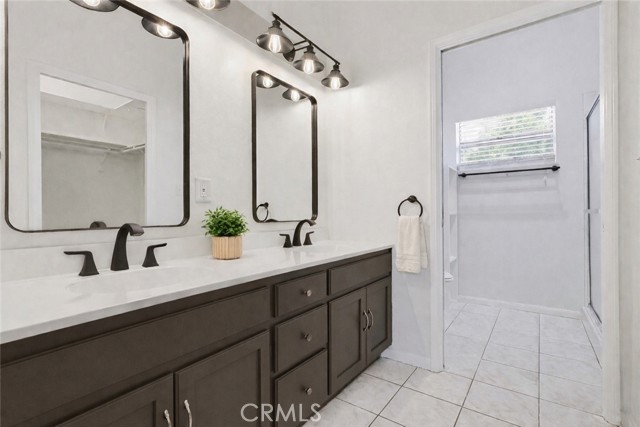 Detail Gallery Image 21 of 47 For 417 S Glenwood Pl., Burbank,  CA 91506 - 5 Beds | 3 Baths