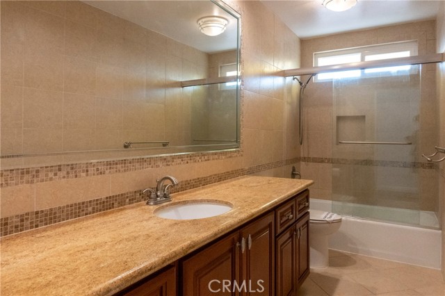 18410 Alexander Ave, Cerritos CA: https://media.crmls.org/medias/9a35b166-5770-4d1c-b8d8-97461cbb154b.jpg