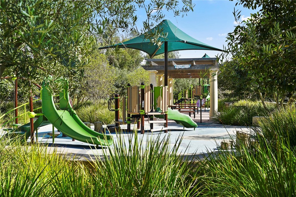 MLS #OC25270244 image #30