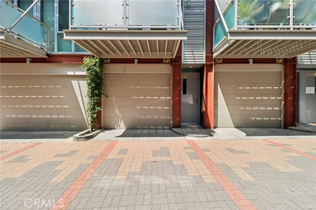 3450 Cahuenga W Boulevard, Los Angeles CA: https://media.crmls.org/medias/9a361f48-0949-4b72-ae38-e6d65656e6be.jpg