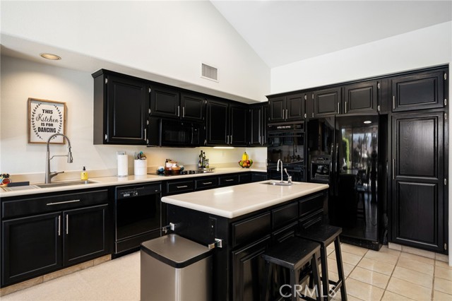 Detail Gallery Image 11 of 38 For 77 Laredo Ln, Palm Desert,  CA 92211 - 2 Beds | 2 Baths