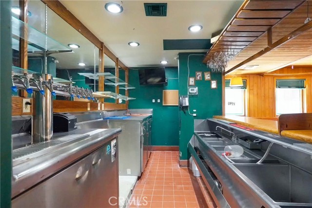  Commercial for Sale in Palmdale, California