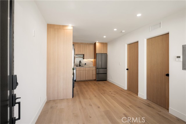 Front Image Thumbnail for CRSR26072959