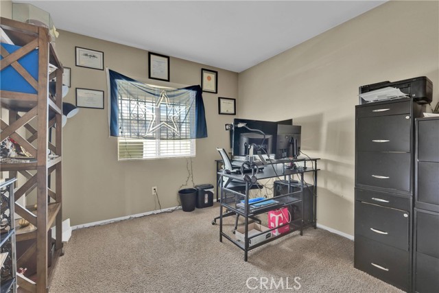 10562 Chevron Court, Adelanto CA: https://media.crmls.org/medias/9a39b06b-b5b9-4362-989e-c5e7af6e4c8b.jpg