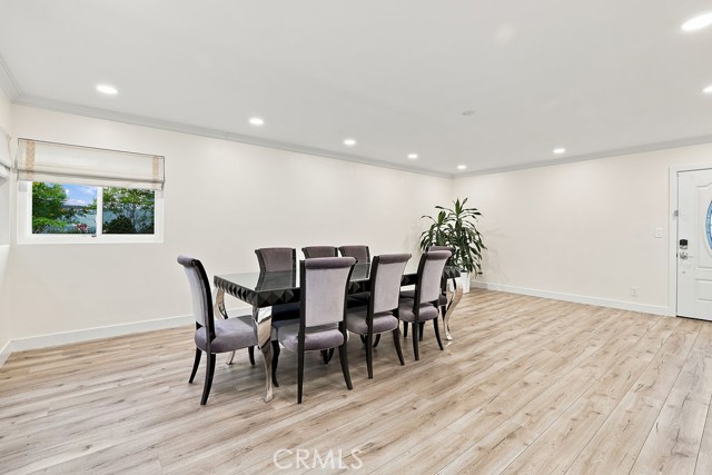 6951 Bellclaire photo 9