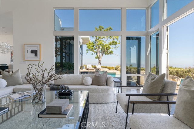 Detail Gallery Image 3 of 28 For 1436 Summitridge Dr, Beverly Hills,  CA 90210 - 4 Beds | 5/1 Baths