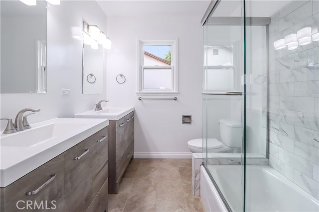 21032 Cantara Street, Canoga Park CA: https://media.crmls.org/medias/9a3c7225-c487-48fe-a1f7-d6c0180d90c9.jpg