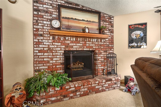 Detail Gallery Image 13 of 57 For 14545 Rincon Rd, Apple Valley,  CA 92307 - 3 Beds | 2/1 Baths