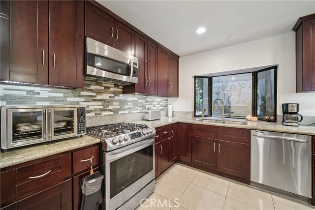 16857 Colven Road, Granada Hills CA: https://media.crmls.org/medias/9a3dad15-5ccc-487f-94d9-4e83af8ec18f.jpg
