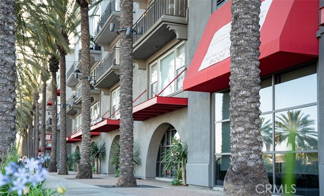 1801 E Katella Avenue, Anaheim CA: https://media.crmls.org/medias/9a3e694d-63ac-4a49-847e-0db2f099b6f8.jpg