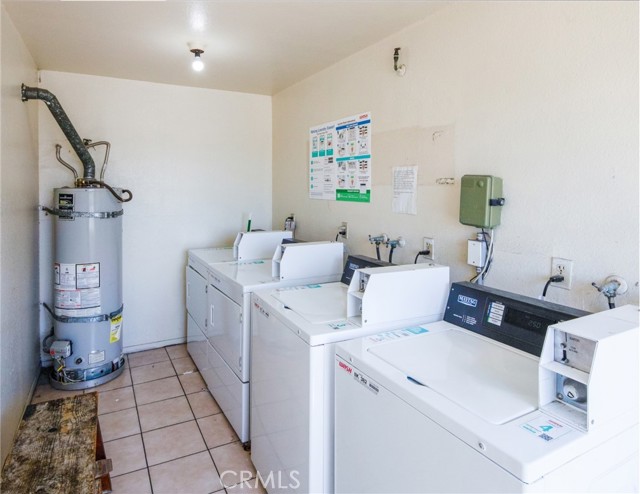 Detail Gallery Image 14 of 25 For 11943 Grevillea Ave, Hawthorne,  CA 90250 - – Beds | – Baths