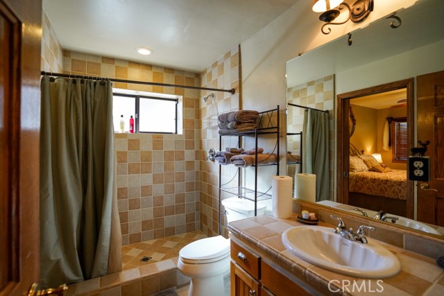 Detail Gallery Image 21 of 45 For 1054 Sandalwood Dr, Lake Arrowhead,  CA 92352 - 4 Beds | 4 Baths