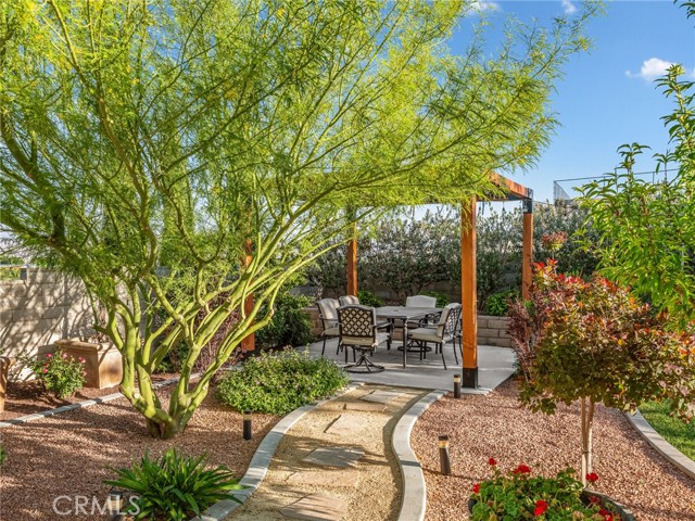 17795 Sunburst Road, Victorville CA: https://media.crmls.org/medias/9a409885-75c1-416b-ba5d-4d3b52f4eb75.jpg