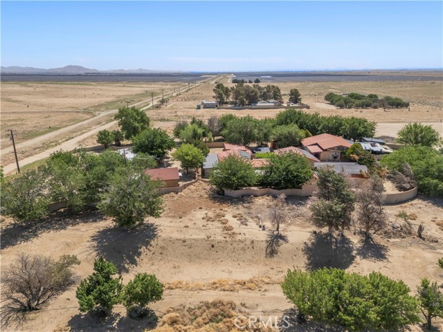 15374 Gaskell Road, Rosamond CA: https://media.crmls.org/medias/9a40a1a0-a115-447e-a530-652b745a104e.jpg