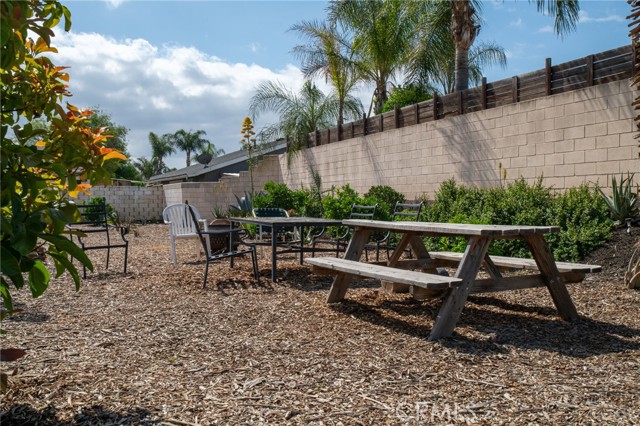 5746 Tilton Avenue, Jurupa Valley CA: https://media.crmls.org/medias/9a40af96-d9a4-4b04-b954-7d28a267cbe7.jpg