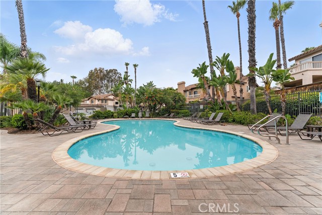 5 Pappagallo, Aliso Viejo CA: https://media.crmls.org/medias/9a419cb3-c37e-45a9-be50-e728c5195669.jpg