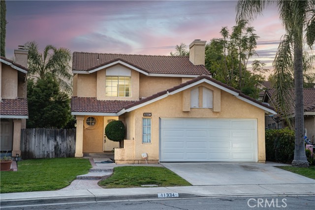 Detail Gallery Image 1 of 30 For 11334 Oak Knoll Dr, Fontana,  CA 92337 - 3 Beds | 2/1 Baths