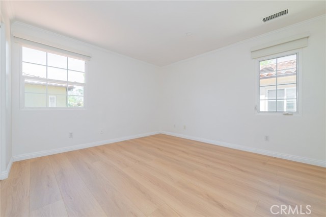 22 Arborside, Irvine CA: https://media.crmls.org/medias/9a42c573-b052-4ff8-b2b5-d24eb4b0d0f1.jpg