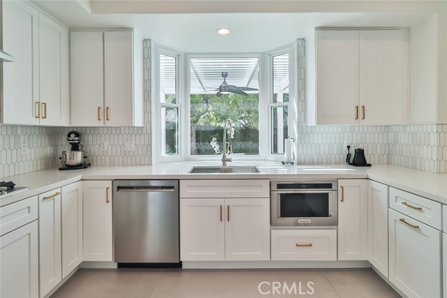 2505 Peachwood Place, Westlake Village CA: https://media.crmls.org/medias/9a433fa7-f6d1-45c6-bf88-56d585780f7e.jpg